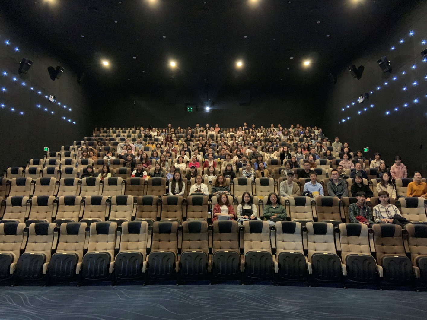 590224054.jpg 590224054.jpg