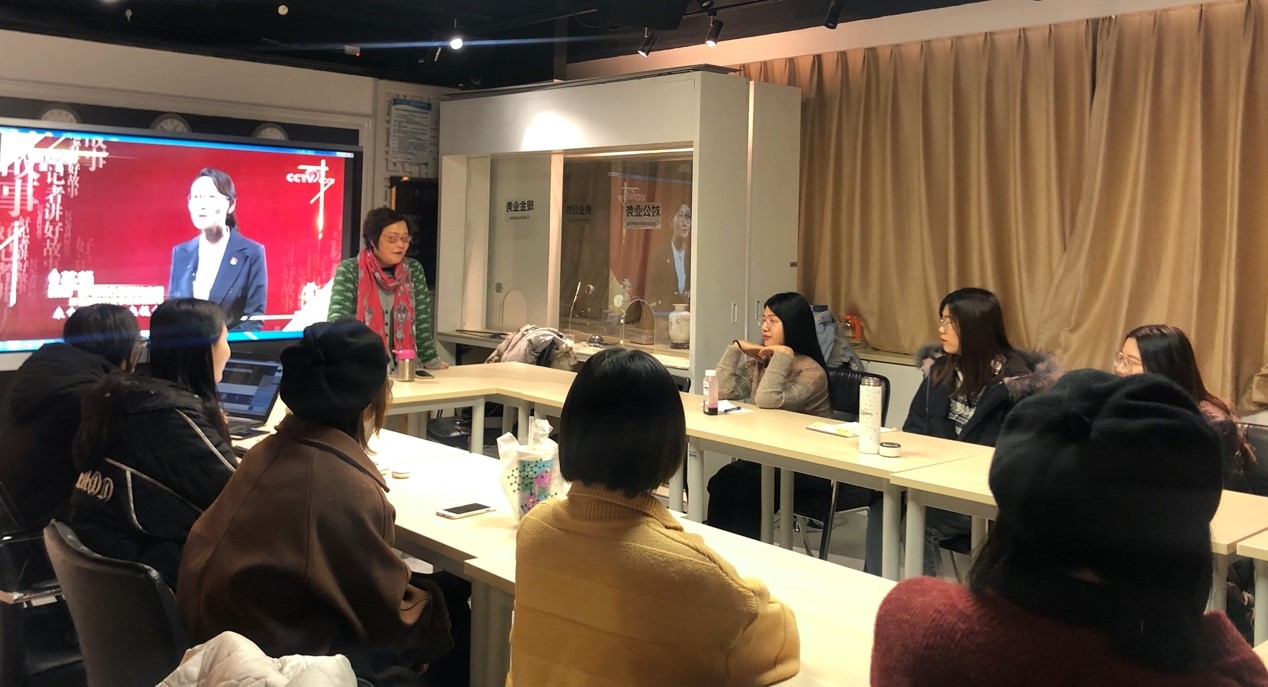 590239043.jpg 590239043.jpg